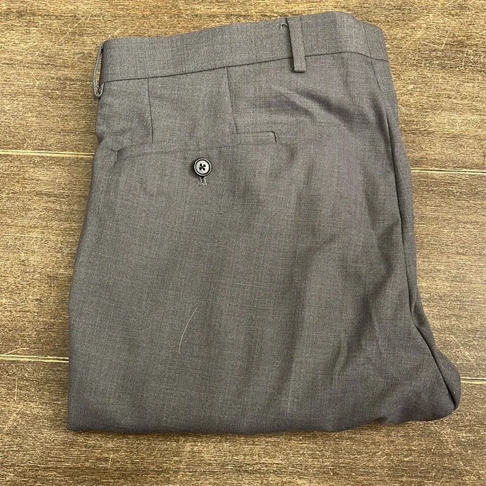 Lauren By‎ Ralph Lauren Suit Separates Pants. Size 34W • 30L. Gray.